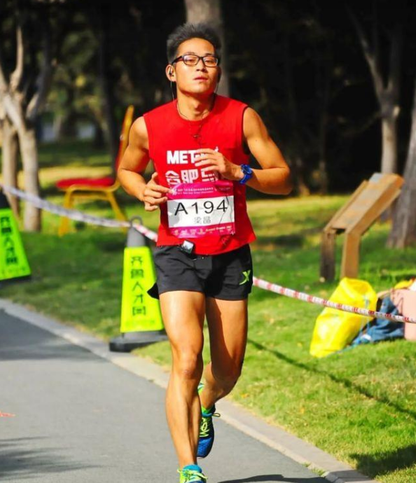 甘肃马拉松遇难者家属获赔95万元,含50万保险,多位家属拒签协议(图1) 甘肃马拉松遇难者家属获赔95万元,含50万保险,多位家属拒签协议(图1)