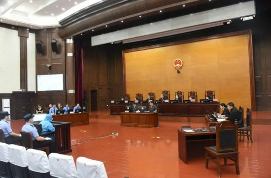 男子刺死呼兰防疫志愿者被判处死刑 赔偿65万(图1)