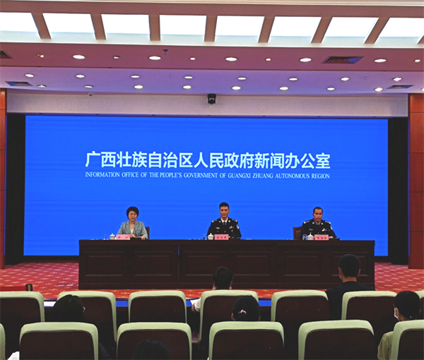 广西公安机关开展系列专项打击行动 “亮剑”违法犯罪行为(图1)
